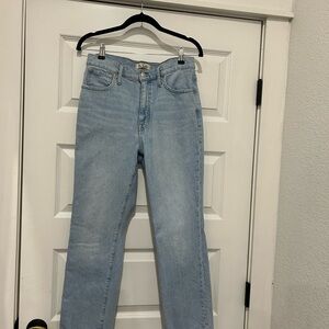 Madewell Highwaisted light wash mom jeans size 29